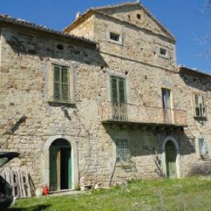 Consolidamento abitazione fondazioni in sasso