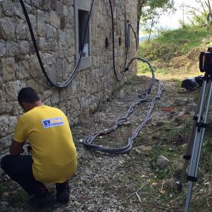 iniezione resine con controllo laser