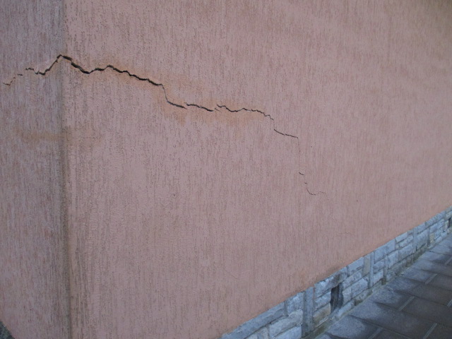 Consolidamento crepe nei muri