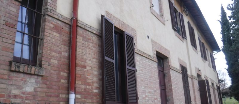 Consolidamento fondazioni scuola a Siena Consolidamento fondazioni scuola a Siena