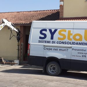 Consolidamento fondamenta con pali Elika